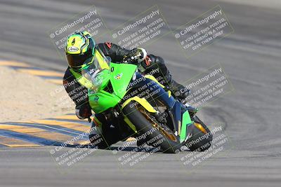 media/Nov-15-2024-CVMA Friday Practice (Fri) [[b142d29251]]/4-Group 4 and Trackday/Session 2 (Turn 10)/